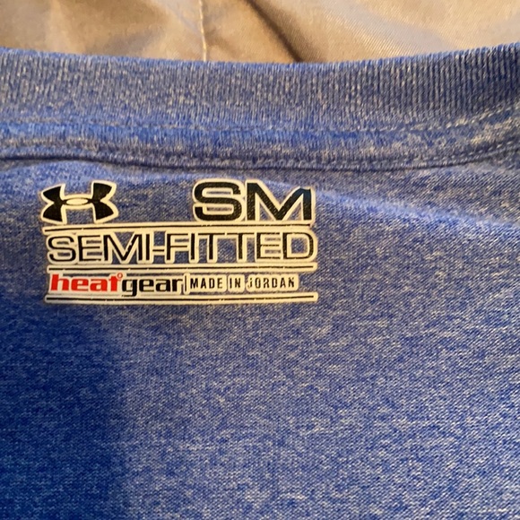 Under Armour tee - Picture 3 of 5